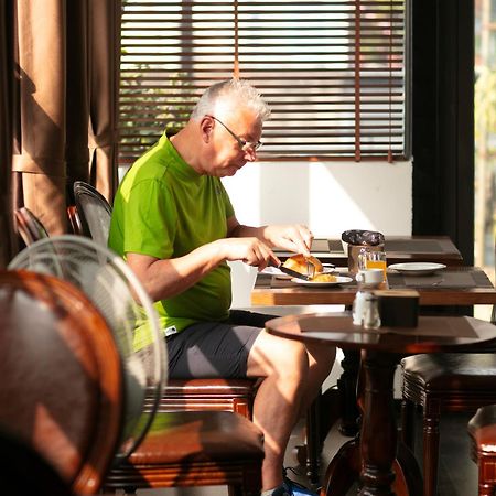 Trangtrang Luxury Hotel Hanoi Buitenkant foto