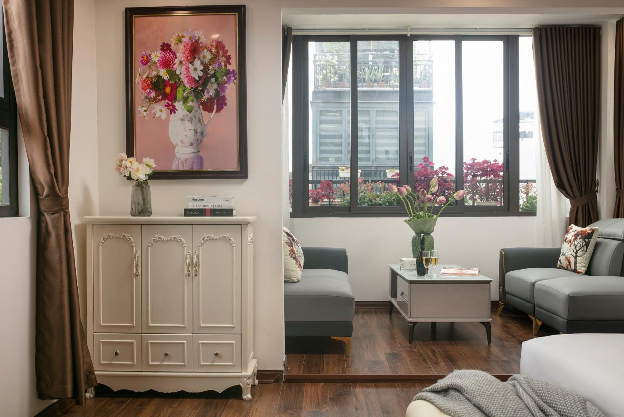 Trangtrang Luxury Hotel Hanoi Buitenkant foto