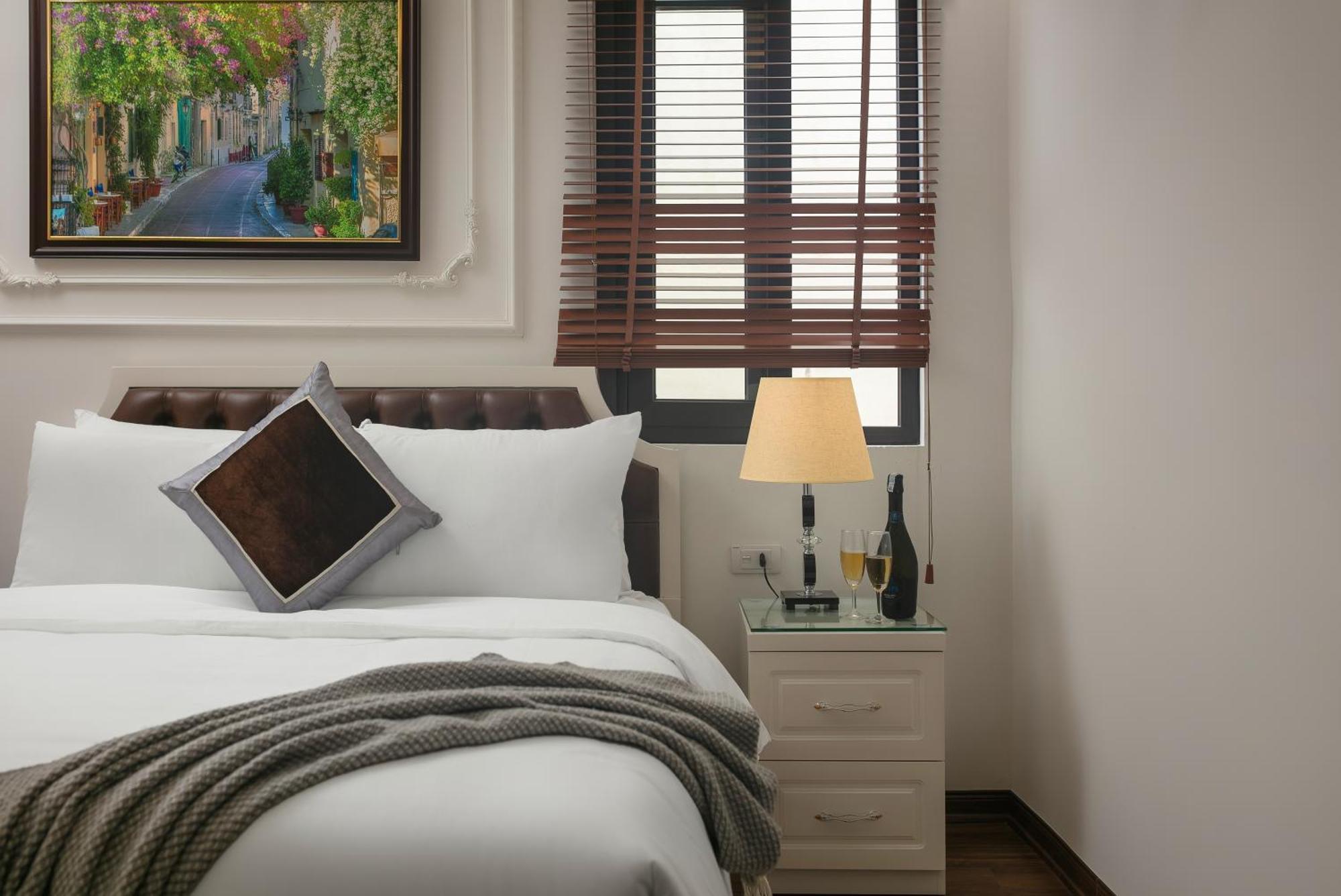 Trangtrang Luxury Hotel Hanoi Buitenkant foto