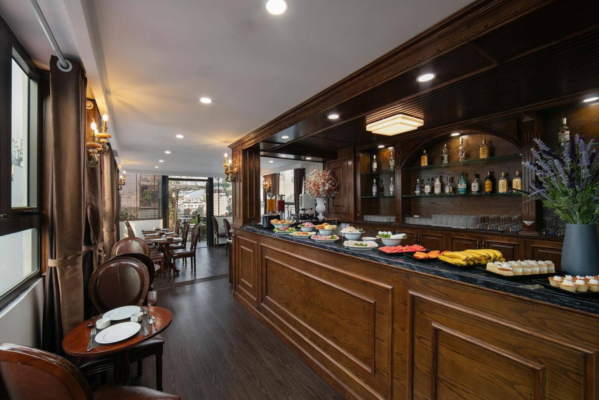 Trangtrang Luxury Hotel Hanoi Buitenkant foto