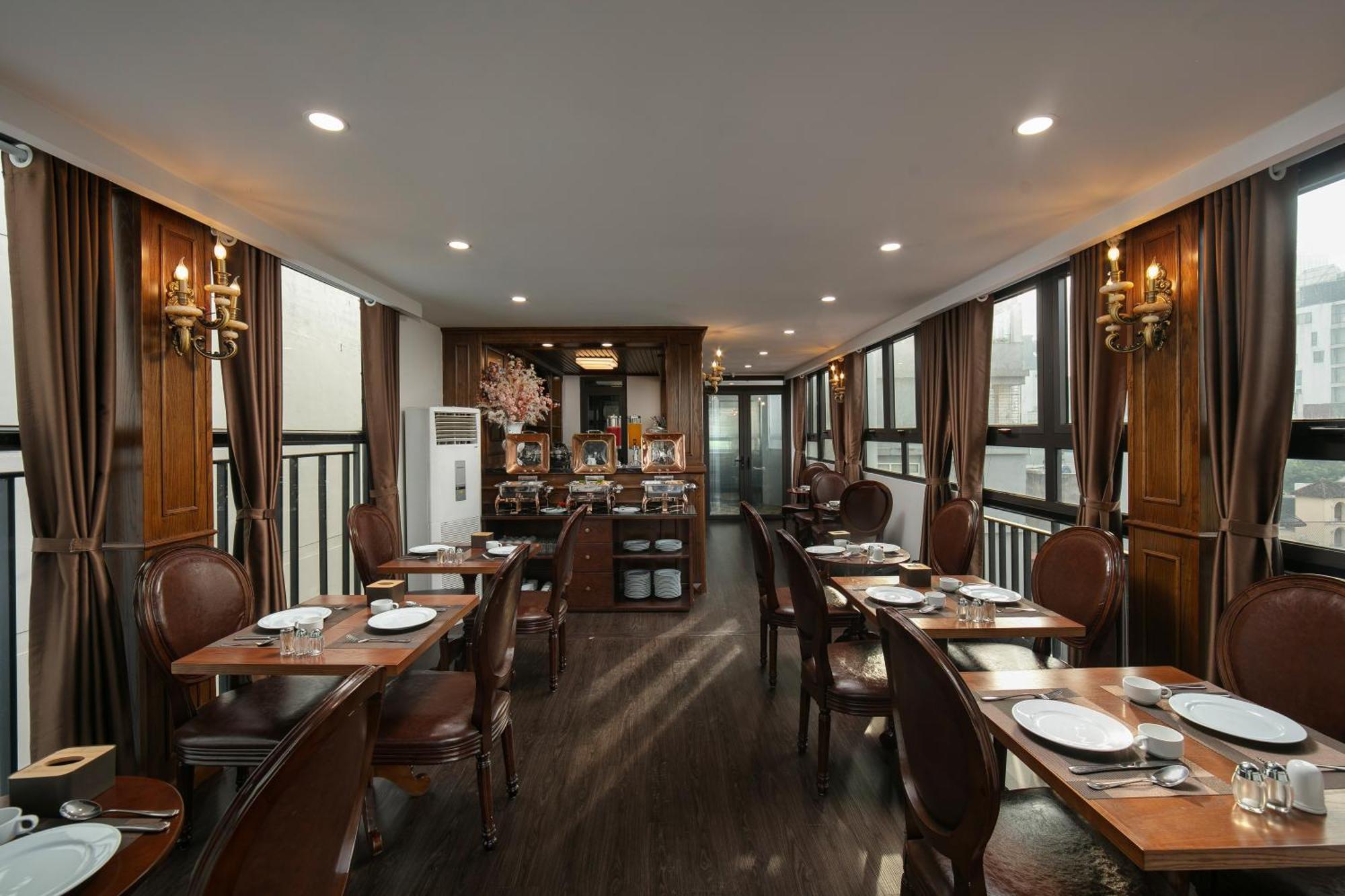 Trangtrang Luxury Hotel Hanoi Buitenkant foto