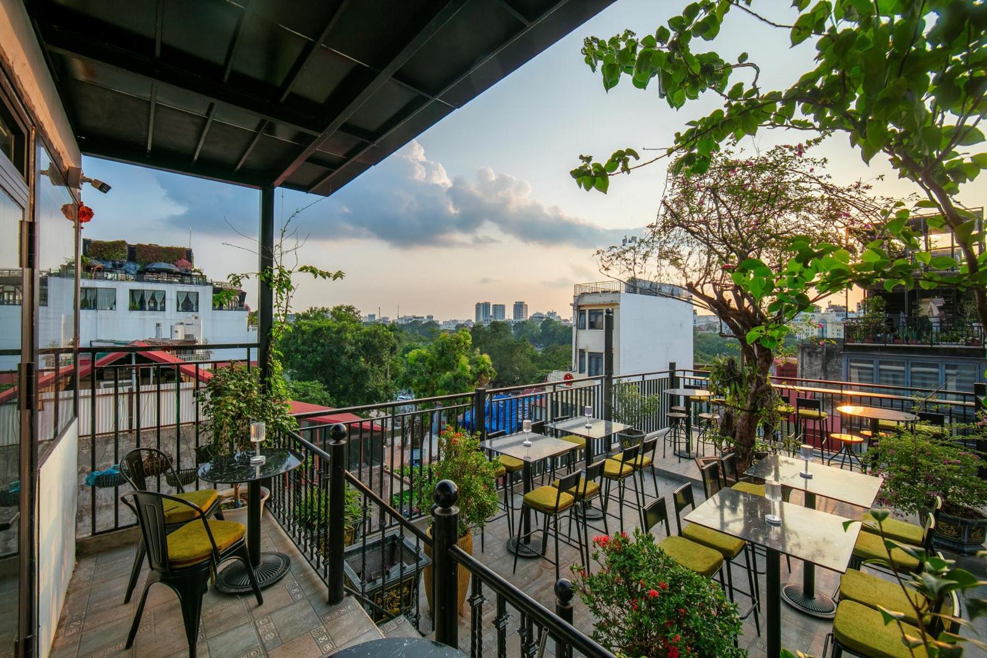 Trangtrang Luxury Hotel Hanoi Buitenkant foto
